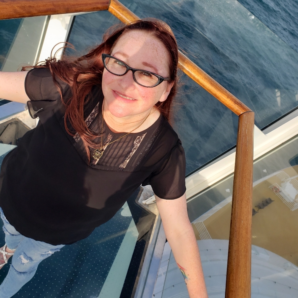 Meet your Posher, MoonShielle